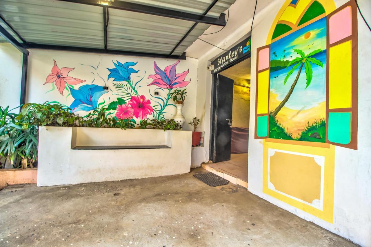 باغا Stanleys Guest House المظهر الخارجي الصورة